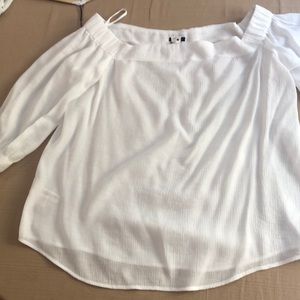 Blouse, off shoulder